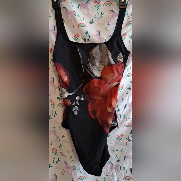 NWOT Gottex Roses Are Red 1 Piece Tummy Control Beach Swim Bathing Suit SZ 8 - Picture 1 of 4
